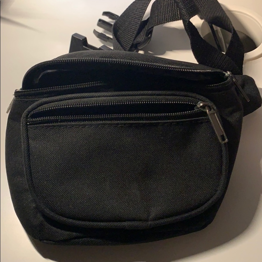 Fanny pack - Three pockets